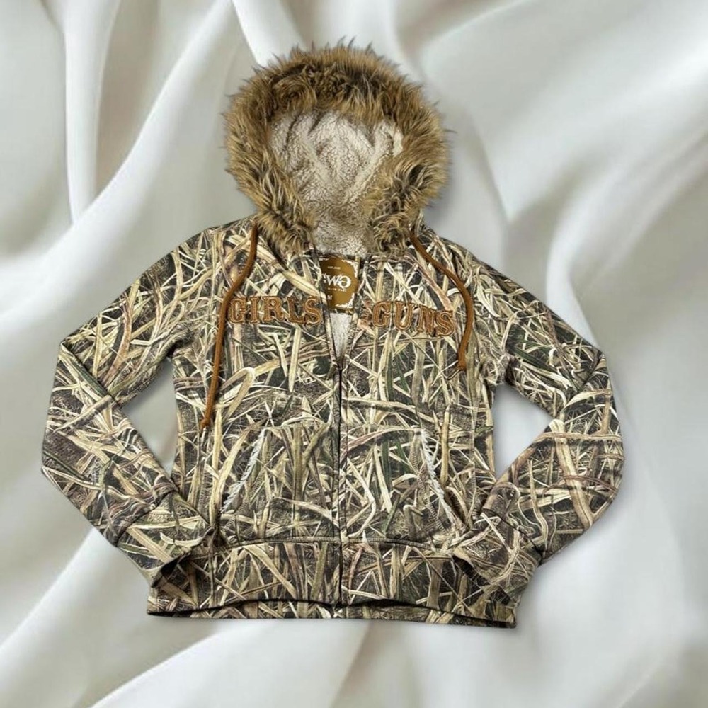 Girls With Guns Mossy Oak fur lined camouflage brown jacket y2k mcbling western